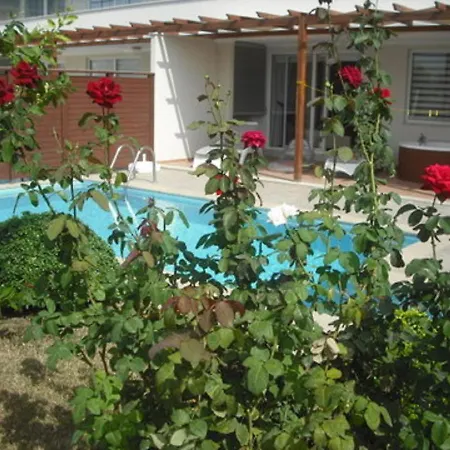 Babylon Bliss 3 Bed 3 Bath Duplex With Private Pool 아파트 시데
